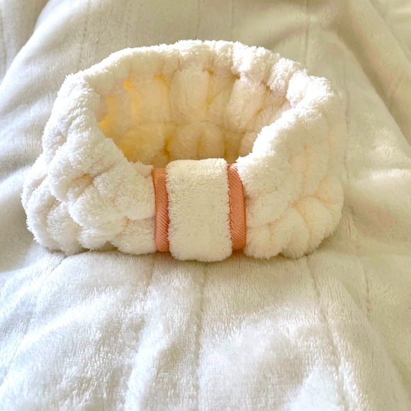 Lux Terry Cloth Hair Band 💝 with Free Cait & Co. Lux Shower Steamer - Picture 2 of 8